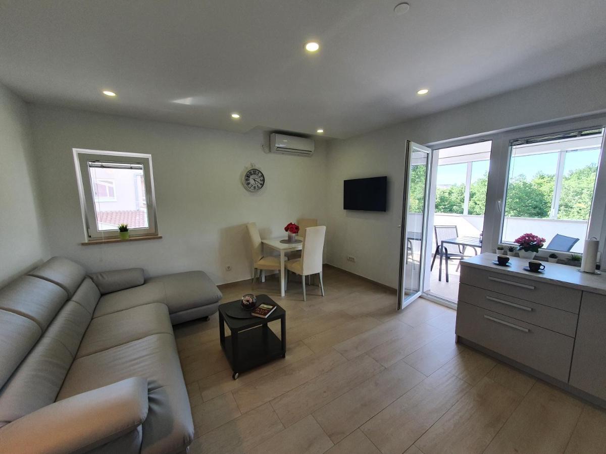 Apartmani Melanie Poreč Extérieur photo